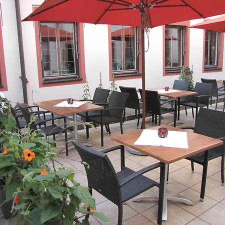 Bayerischer Hof Szálloda