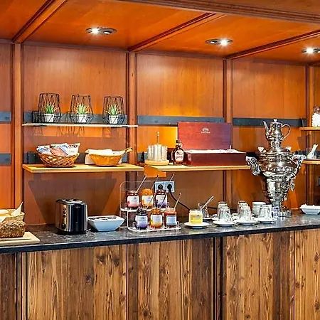 Bayerischer Hof 3*