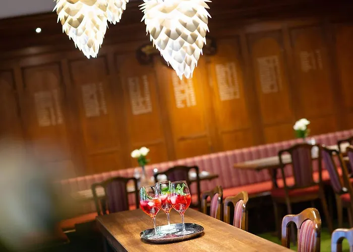 Bayerischer Hof Hotel 3*